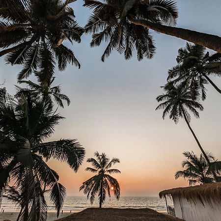 Aqua Beach Stays Ashwem Mandrem Bagian luar foto