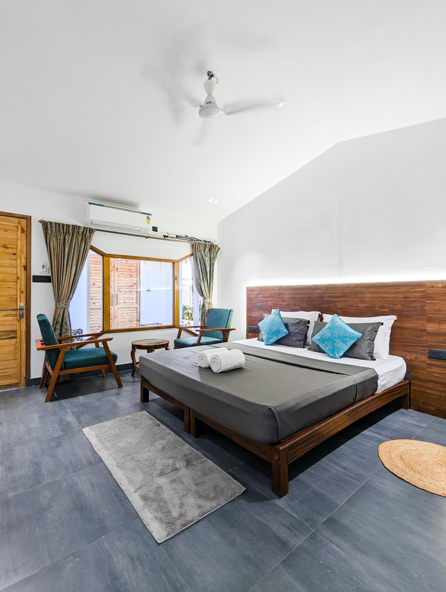 Aqua Beach Stays Ashwem Mandrem Bagian luar foto