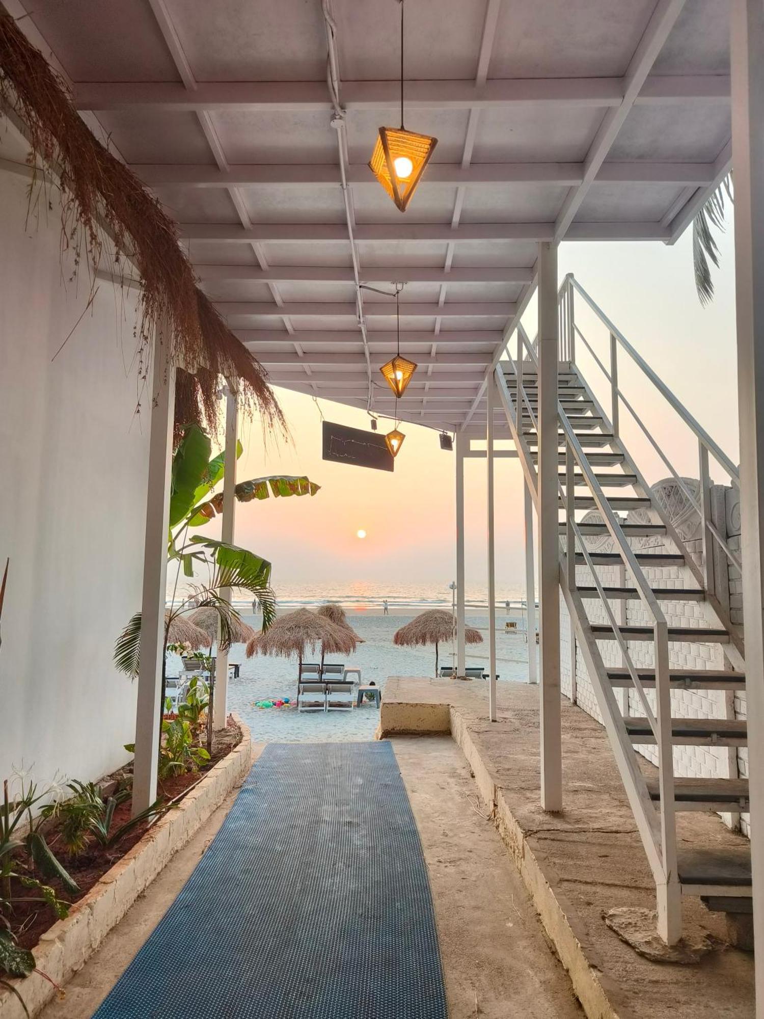 Aqua Beach Stays Ashwem Mandrem Bagian luar foto
