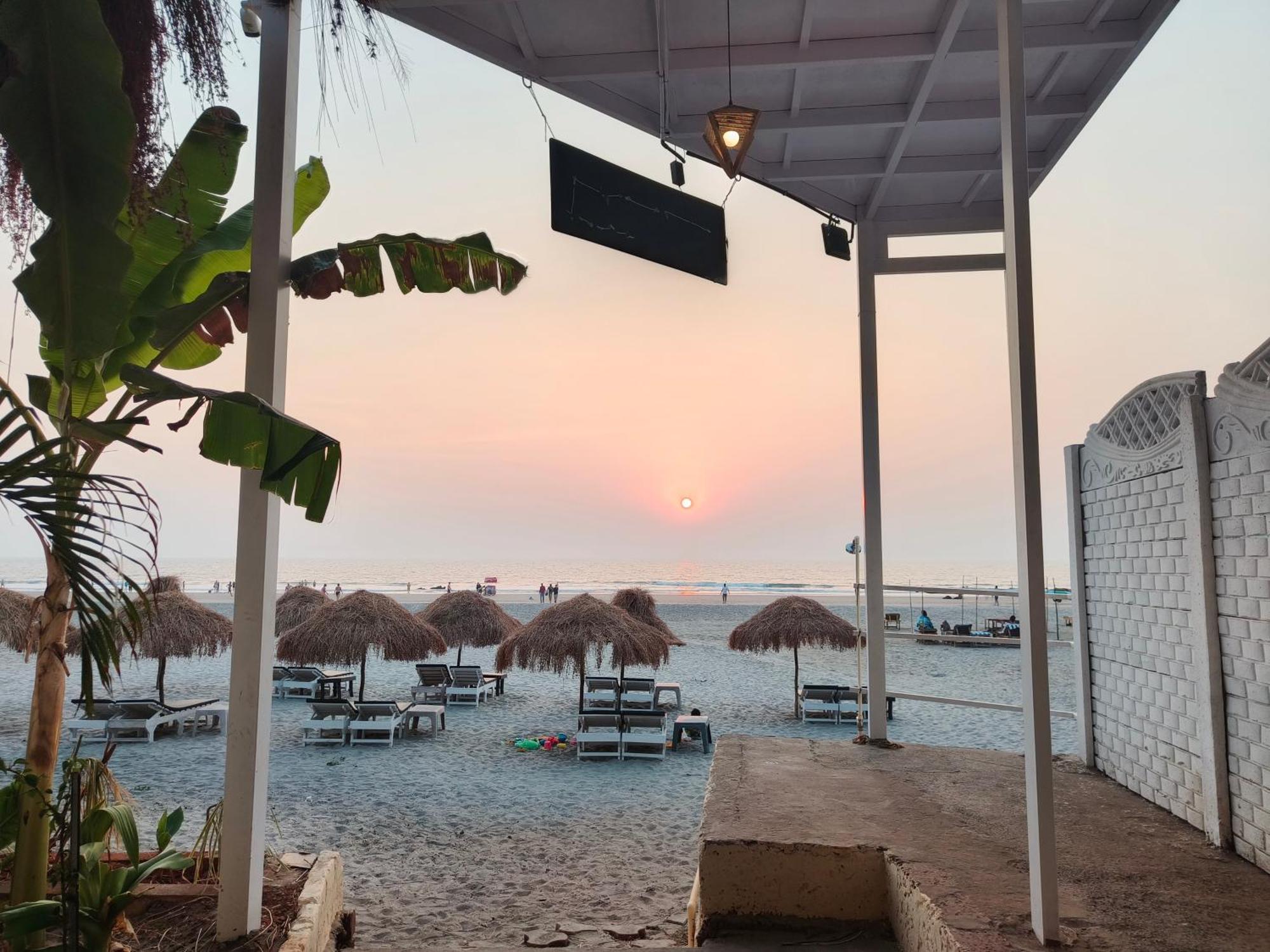 Aqua Beach Stays Ashwem Mandrem Bagian luar foto