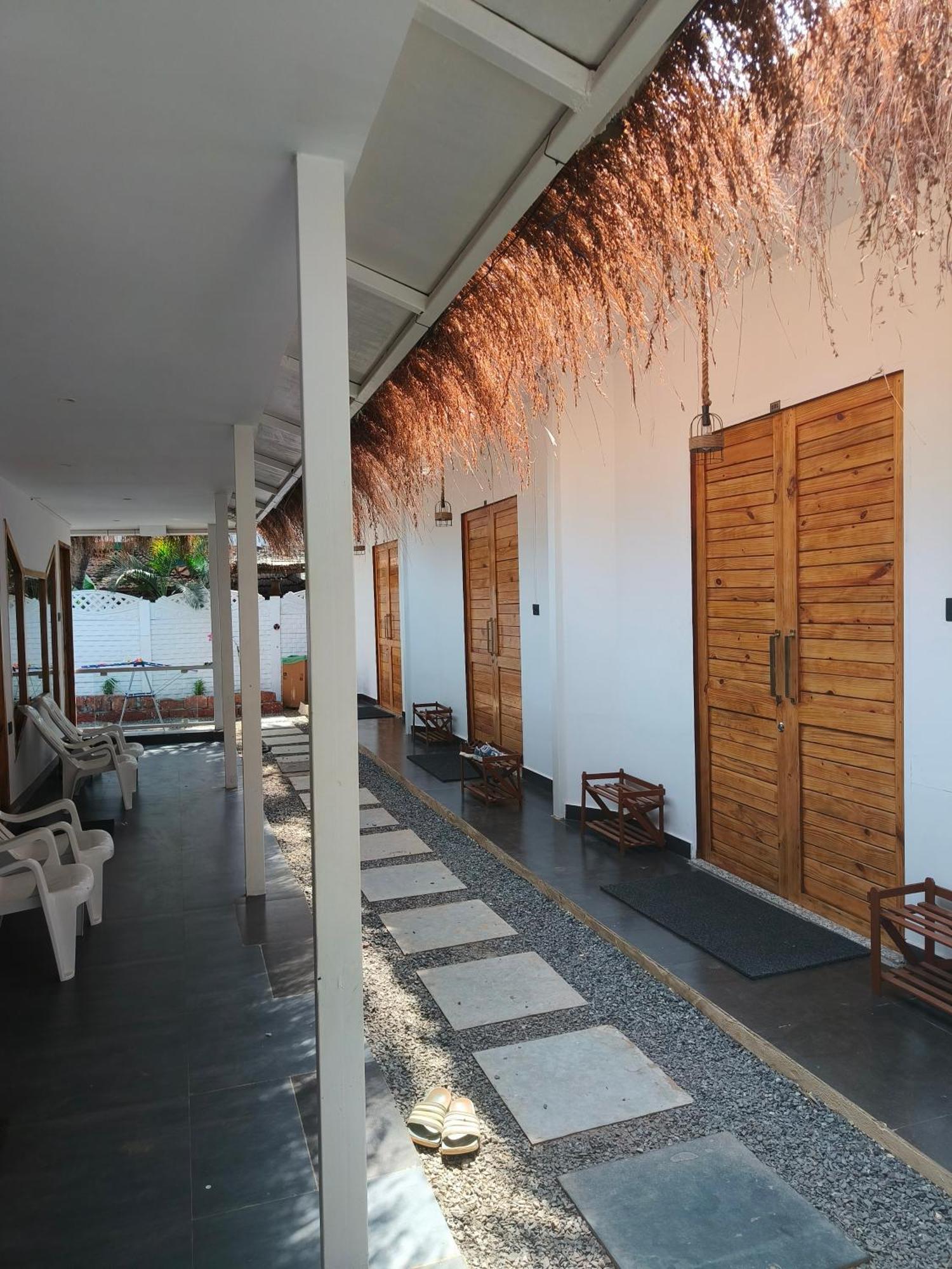 Aqua Beach Stays Ashwem Mandrem Bagian luar foto